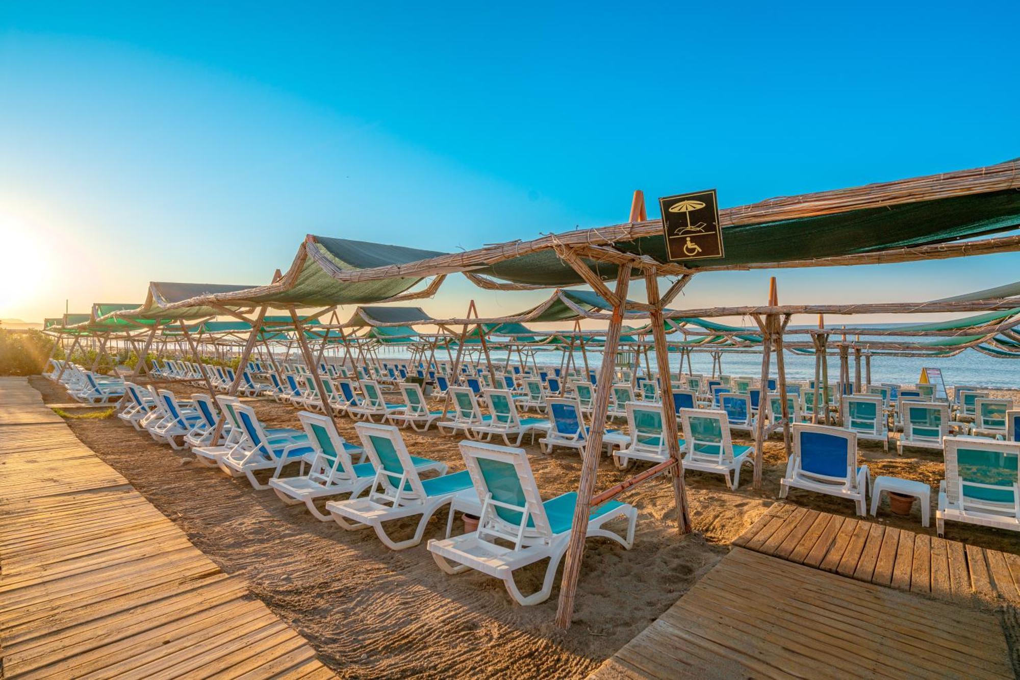 Hotell Sun Heaven Family & 5*